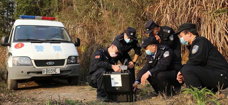 赣州多地出台政策，涉毒举报最高赏金100万。