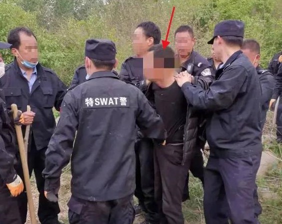 赏金5万未果,赏金20万抓获。涉嫌杀害3人的男子落网,辽宁省葫芦岛市公安再立新功