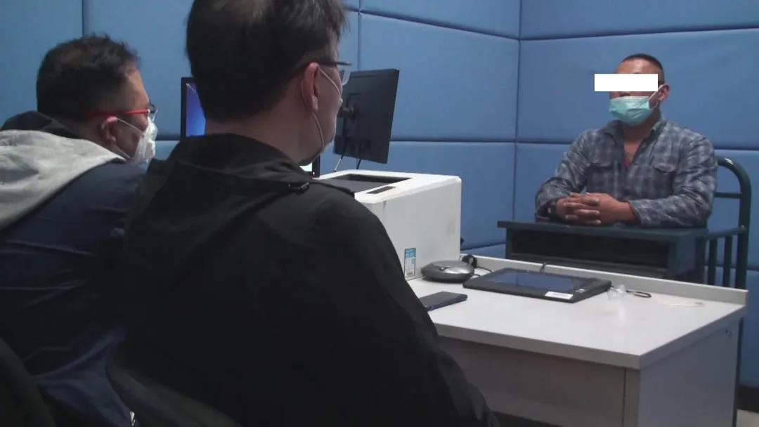 “鸿博飞”的APP彩票平台被查,宝山警方捣毁一电信网络诈骗团伙,涉案金额超百万元