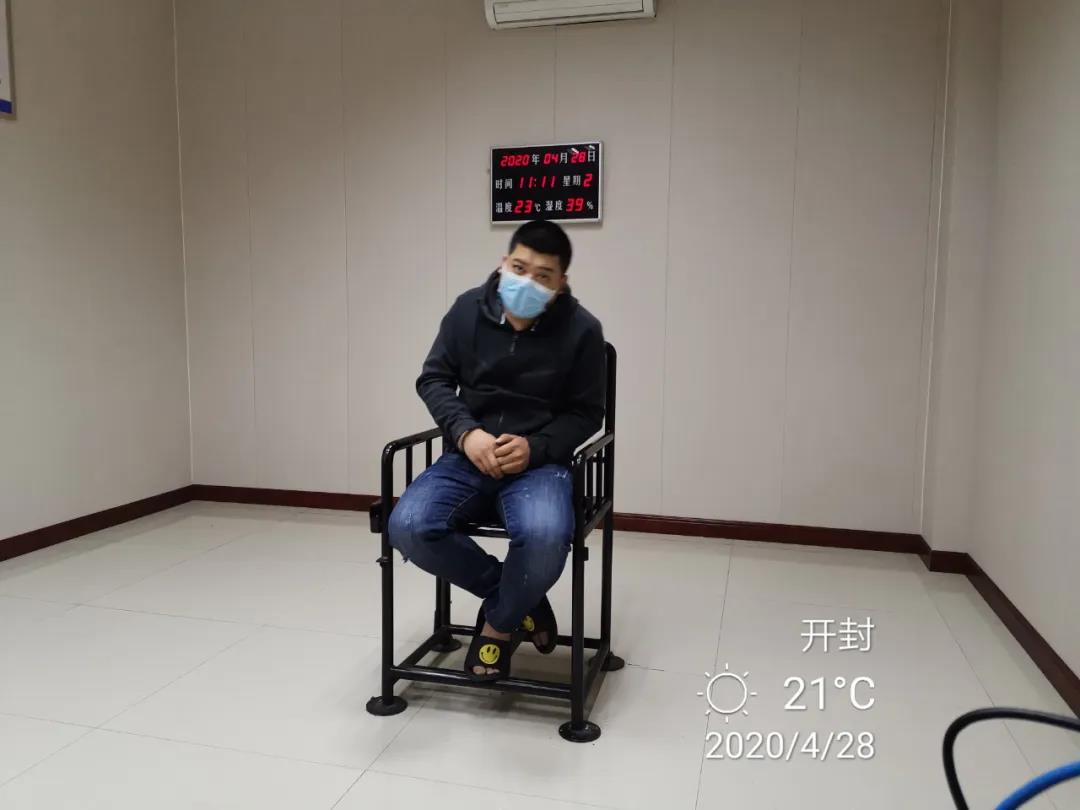 肥水不流外人田，一家子靠淫秽色情网站来赚钱。抓获犯罪嫌疑人10名，淫秽视频12000余部，涉案金额达五百余万元。