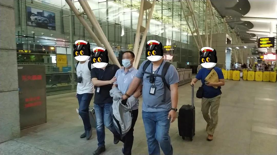 石岐警方千里追凶,尘封19年命案终告破!犯罪嫌疑人周某朝、周某琴对其2001年抢劫、捆绑扼颈致陆某死亡的犯罪事实供认不讳