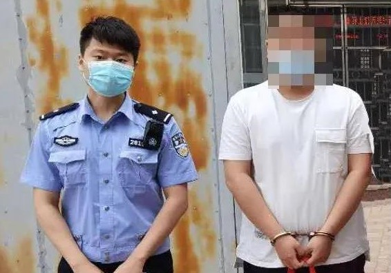 一男子利用职务之便“公报私仇”诈骗70余万元 警方精准出击将其绳之以法