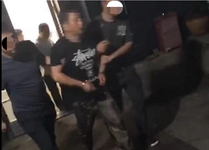 17年前的命案告破！03年义乌一对开超市的夫妻遇害，凶手被抓时竟在……