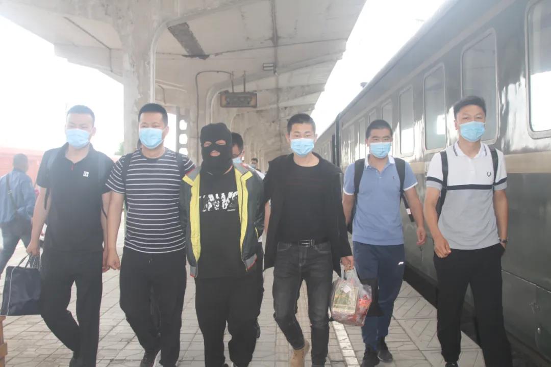 插翅难逃!沙坡头公安抓获潜逃22年命案逃犯!!