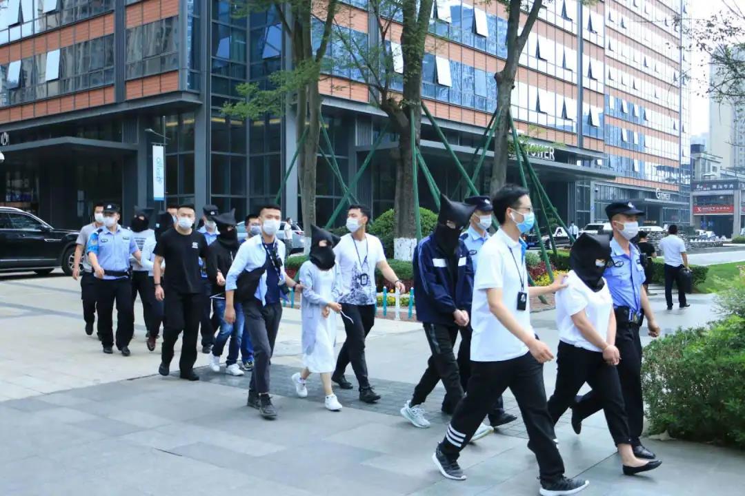 广州及全国一周重案要案联播汇编。各种案情,你品,你细品。