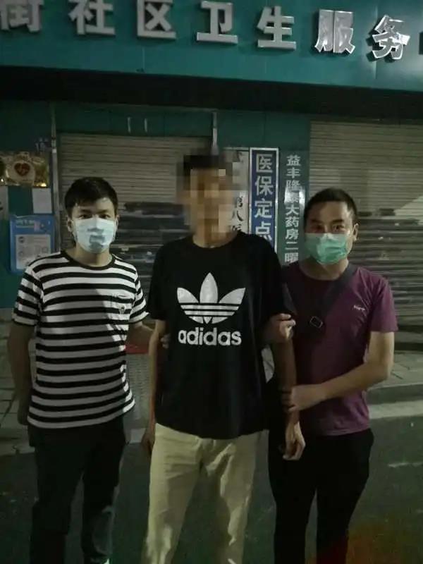 最嚣张的销赃 ,为出手“赃车”他们开了家店