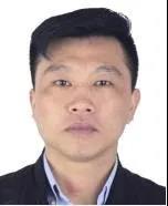 黄亮亮