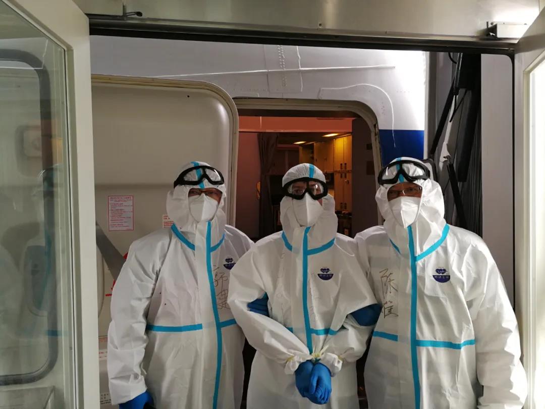 公安部:一名潜逃15年的涉黑恶犯罪嫌疑人被从多米尼加遣返回国