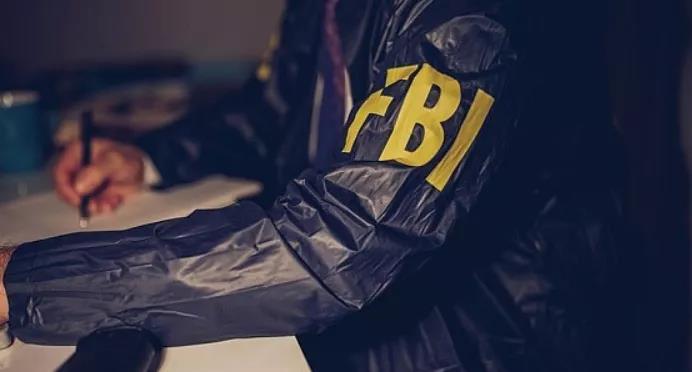 法制新闻速览10月12日星期一，农历八月二十六（一孔子学院院长被美国FBI搜查住所后死亡 ）