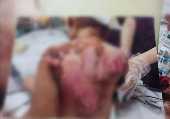 新闻速览10月31日星期六,农历九月十五(抚顺6岁受虐女童改为父亲抚养,从重从快严惩犯罪分子)