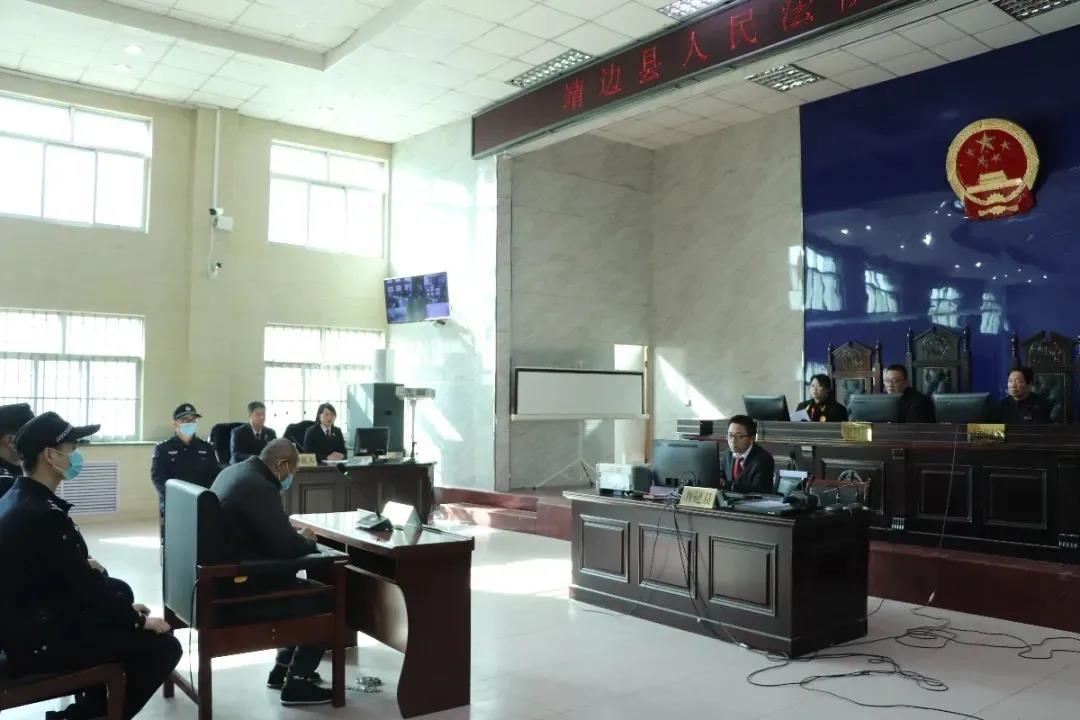 男子活埋79岁瘫痪母亲,判了!