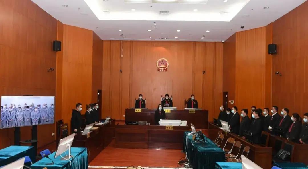 深圳一特大涉黑团伙主犯萧派森被判死刑!曾故意杀人,聚众斗殴……