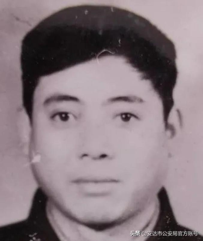 李洪志