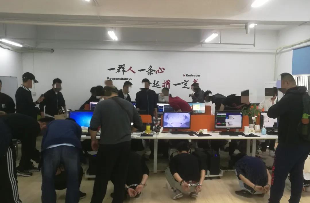 不带你去抓捕现场看看,你都不知道犯罪分子有多“努力”