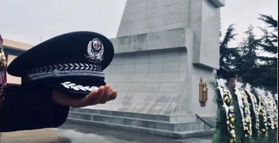 一年480人牺牲:唯有中国,警察前有