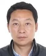 黄新华