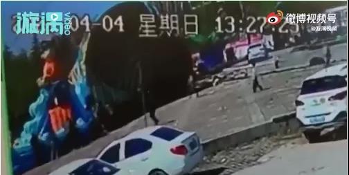 充气城堡又出事了!被大风吹翻致1女童身亡【三分钟法治新闻全知道】