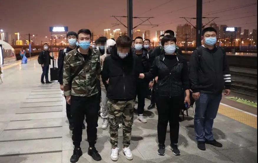 天津警方抓获“杀猪盘”诈骗团伙。抓获嫌疑人7名。