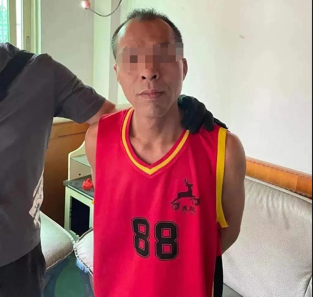 诈骗10万余元,利用“高级厨具低价卖”的男子终落网