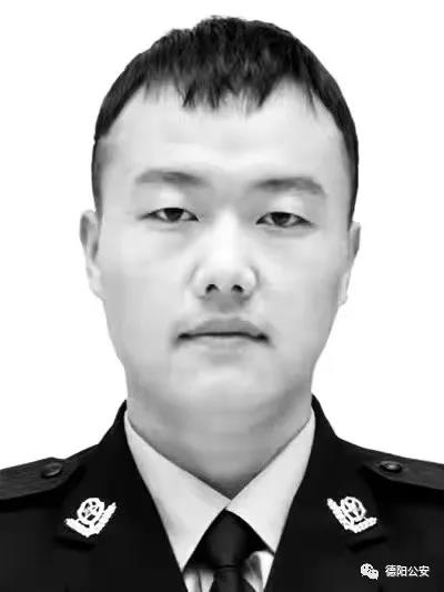 11月22日21时许  德阳绵竹28岁辅警冯叶嘉  为救轻生女子不幸殉职