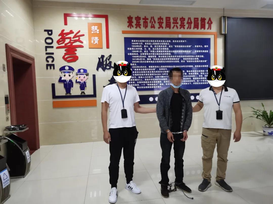 两起近二十年的积案告破,专案组成员多年来压在胸口的巨石终于搬开,死者终可瞑目。