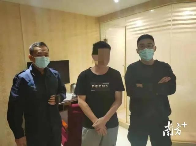 深圳市公安局宝安分局新桥派出所抓获一名盗窃电视机嫌疑人。