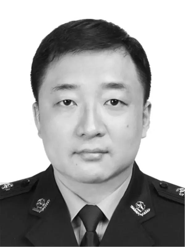 2021年11月22日内蒙古自治区通辽市科左中旗刘阳同志因在工作岗位上突发疾病不幸因公殉职，享年43岁。