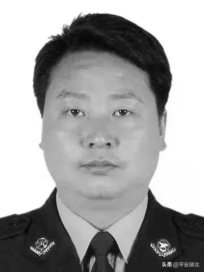 痛别战友!湖北53岁民警付晓华巡查“加拿大一枝黄花”时落水牺牲