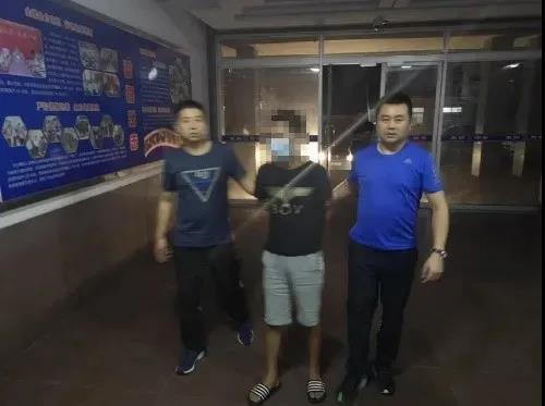 给钱就删帖,不给钱就置顶,你说这帮人牛不牛