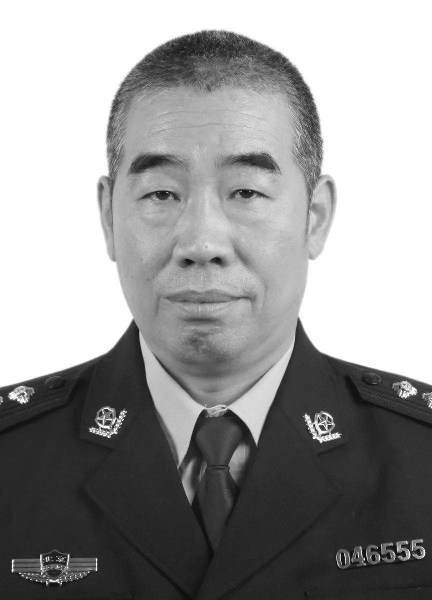 刘国全,走好!北京市公安局房山分局民警刘国全同志在工作中突发疾病,经抢救无效牺牲