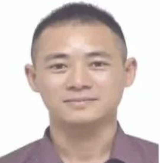 黄彬福